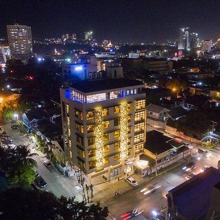 Premiere Citi Suites Cebu Exterior photo