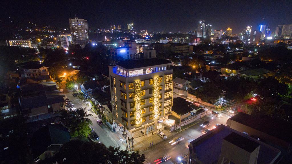 Premiere Citi Suites Cebu Exterior photo