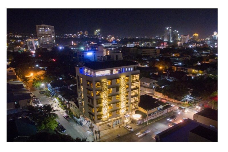 Premiere Citi Suites Cebu Exterior photo